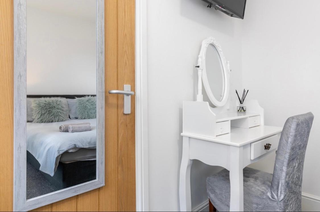Megs Island Guest House Cleethorpes Dış mekan fotoğraf